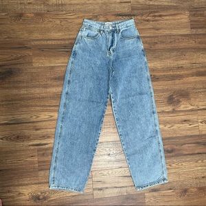 Straight leg baggy jeans